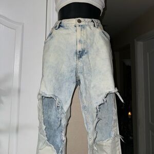 Women’s Distressed Jean